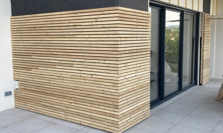 Pose et installation de bardage en bois à Grézieu-la-Varenne